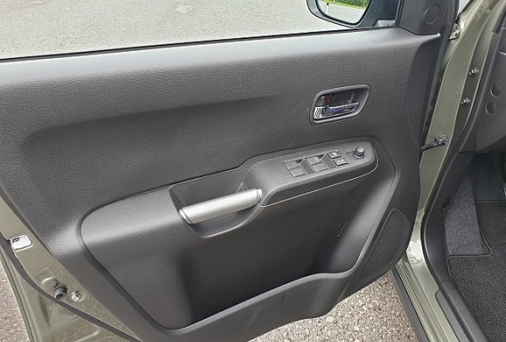 Suzuki Ignis 1,2 DualJet Hybrid ALLGRIP Flash - 12