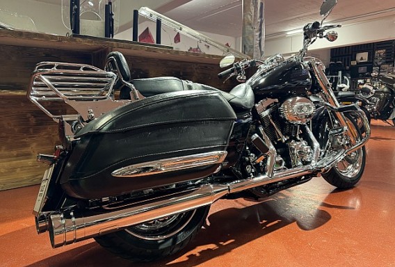 Harley-Davidson CVO Road King FLHRSE3 - 5